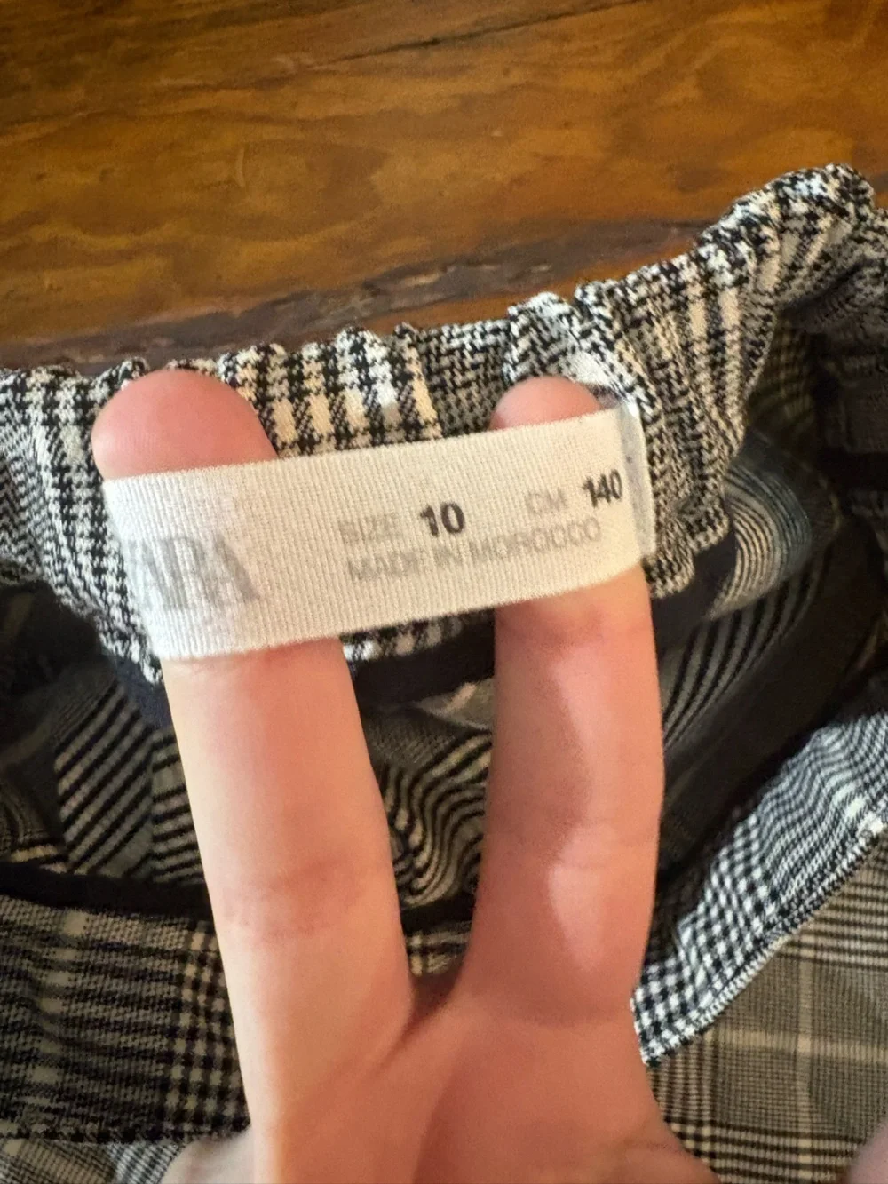 Zara gray white plaid mini schoolgirl skirt size 10 girls